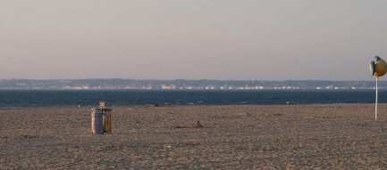 Der Strand ist verlassen